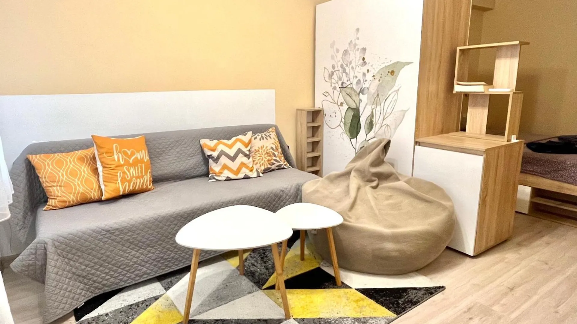 Cozy Apartment Near City Center 소피아 0*,  불가리아